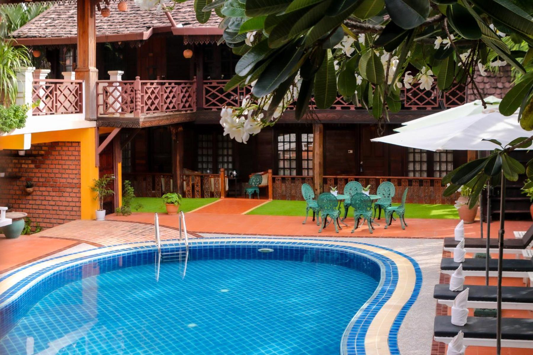 Chandara Boutique Hotel Vientiane Exterior photo
