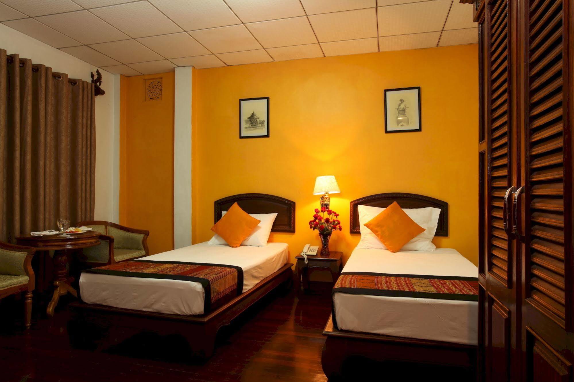 Chandara Boutique Hotel Vientiane Exterior photo