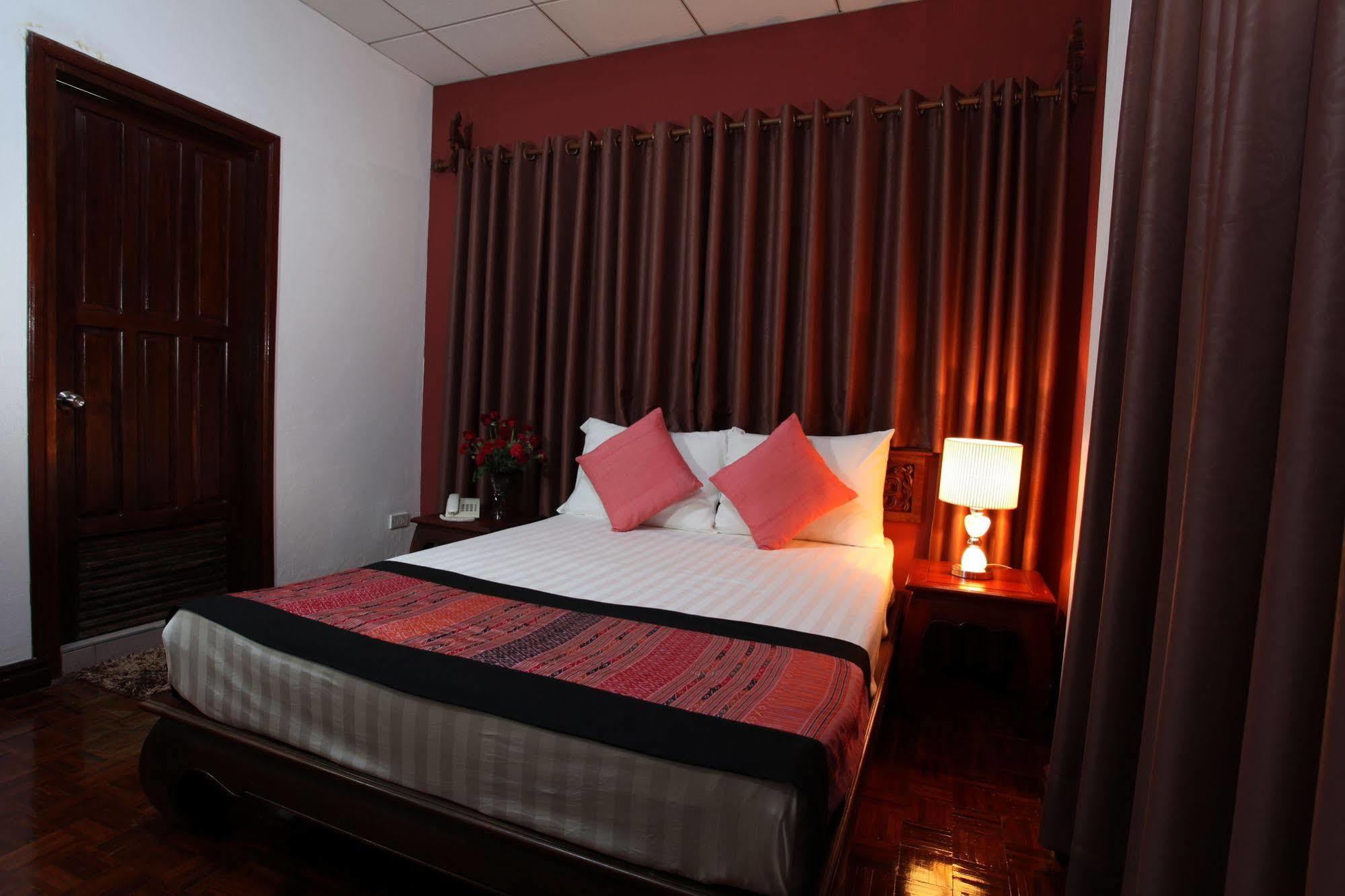 Chandara Boutique Hotel Vientiane Exterior photo